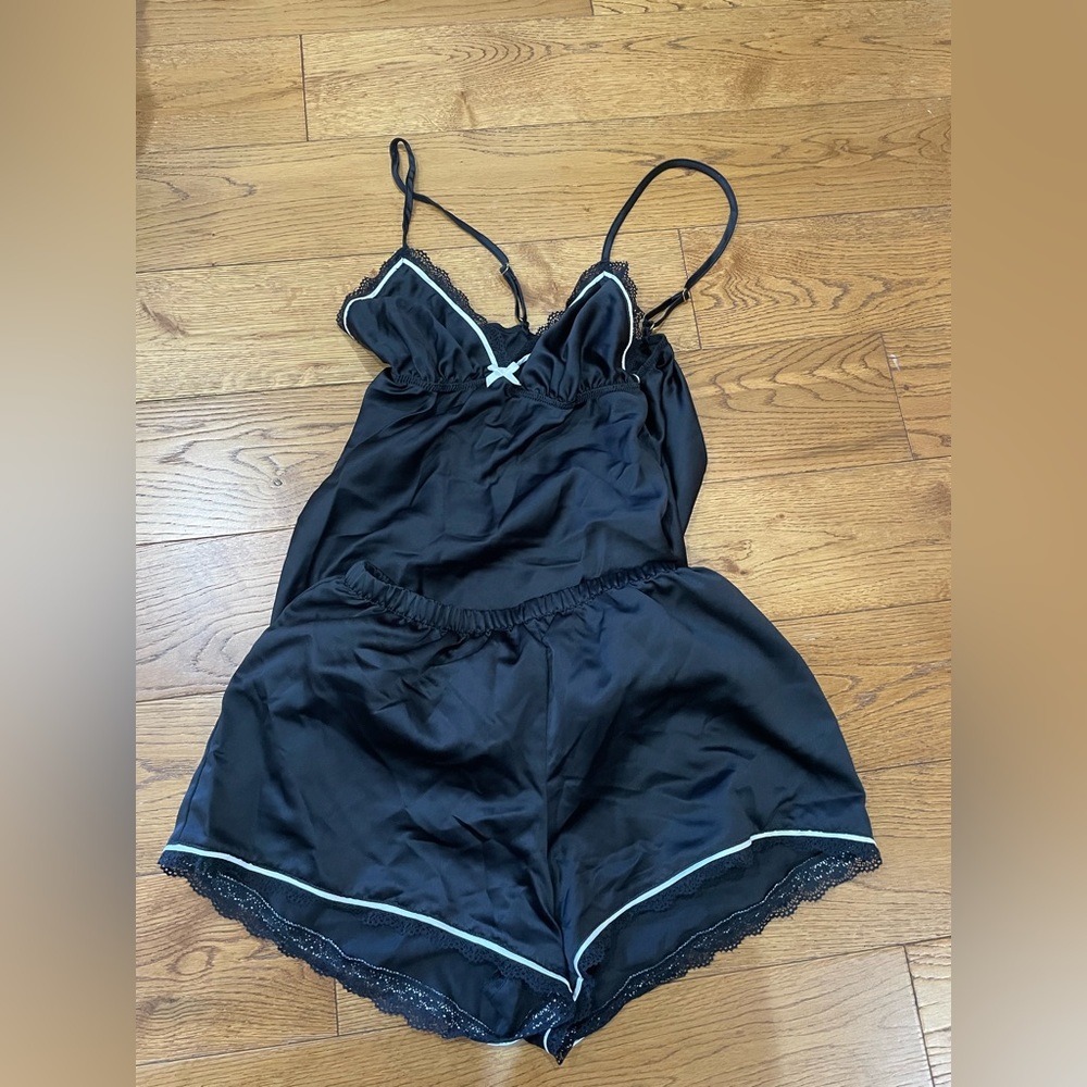 Women’s pjs Small